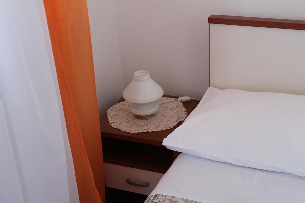 Apartment Muzic Mali Lošinj Oda fotoğraf