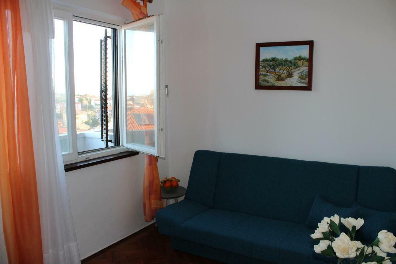 Apartment Muzic Mali Lošinj Dış mekan fotoğraf