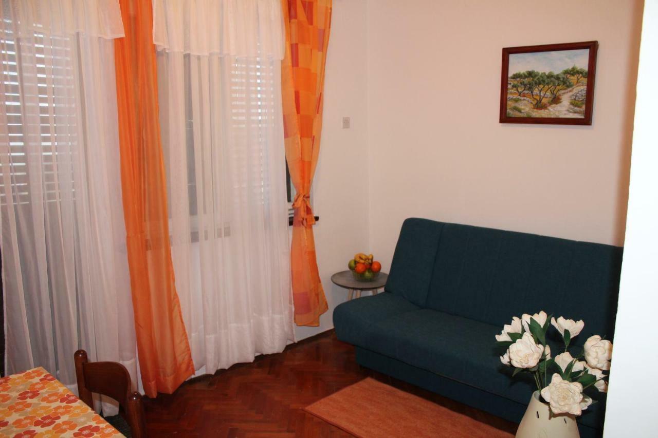 Apartment Muzic Mali Lošinj Dış mekan fotoğraf